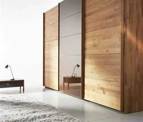 Armoire en bois massif 3 portes – Collection Élégance Naturelle